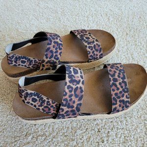 Leapard print Espadrille-style platform